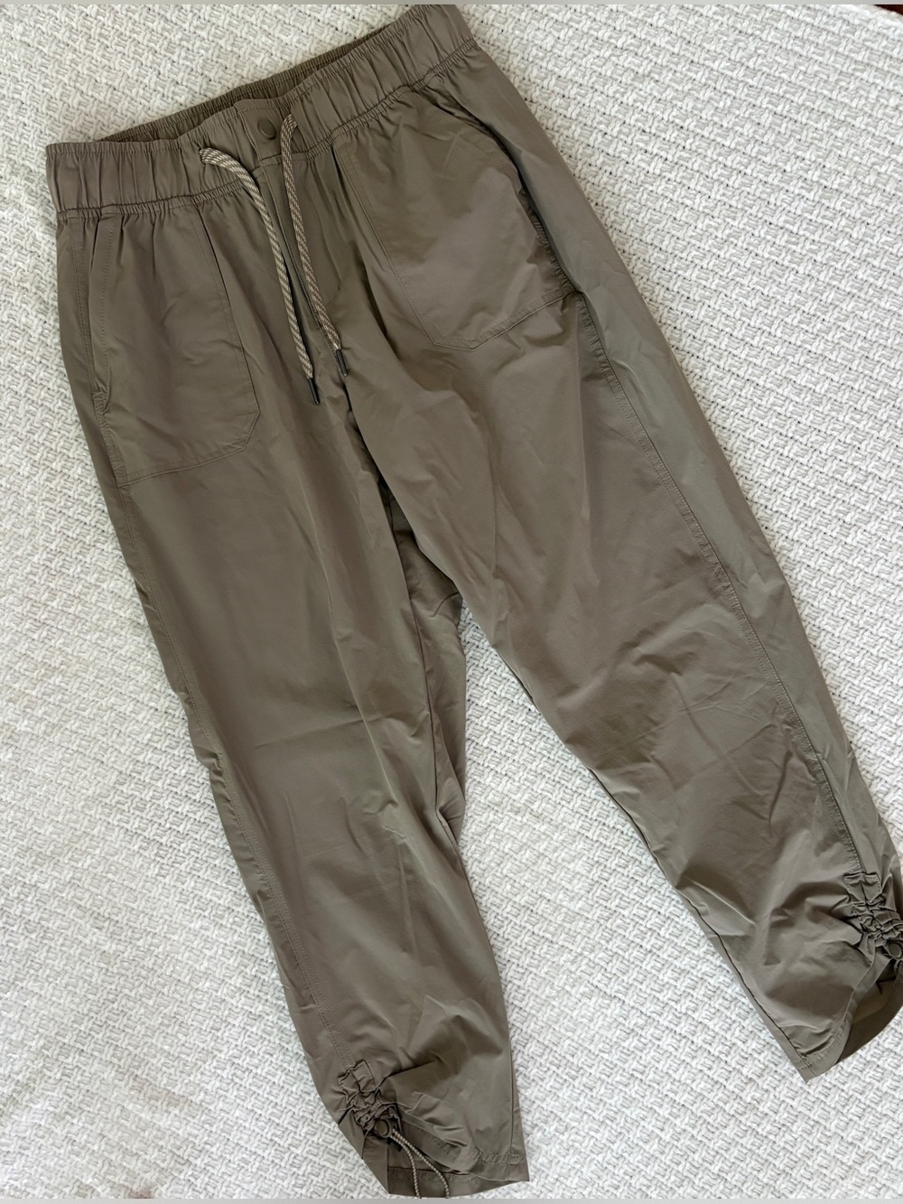 Women’s Outdoor Jogger Hiking Pants Avalanche Drawcord Hem Leg All Weather  SZ L